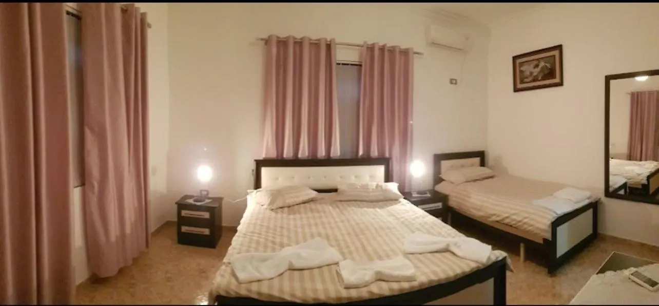 ゲストハウス Guesthouse Selami ベラト アルバニア
